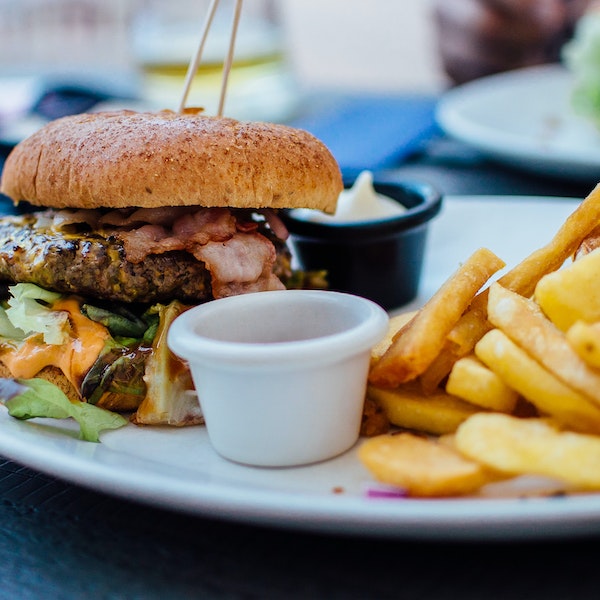 ET MENÜ HAMBURGER